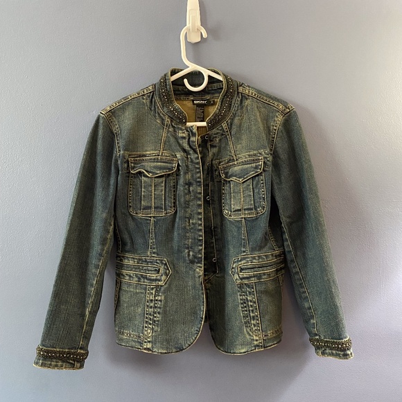 DKNY Fitted Denim Jacket with Embellishments Size 6 - Picture 1 of 10